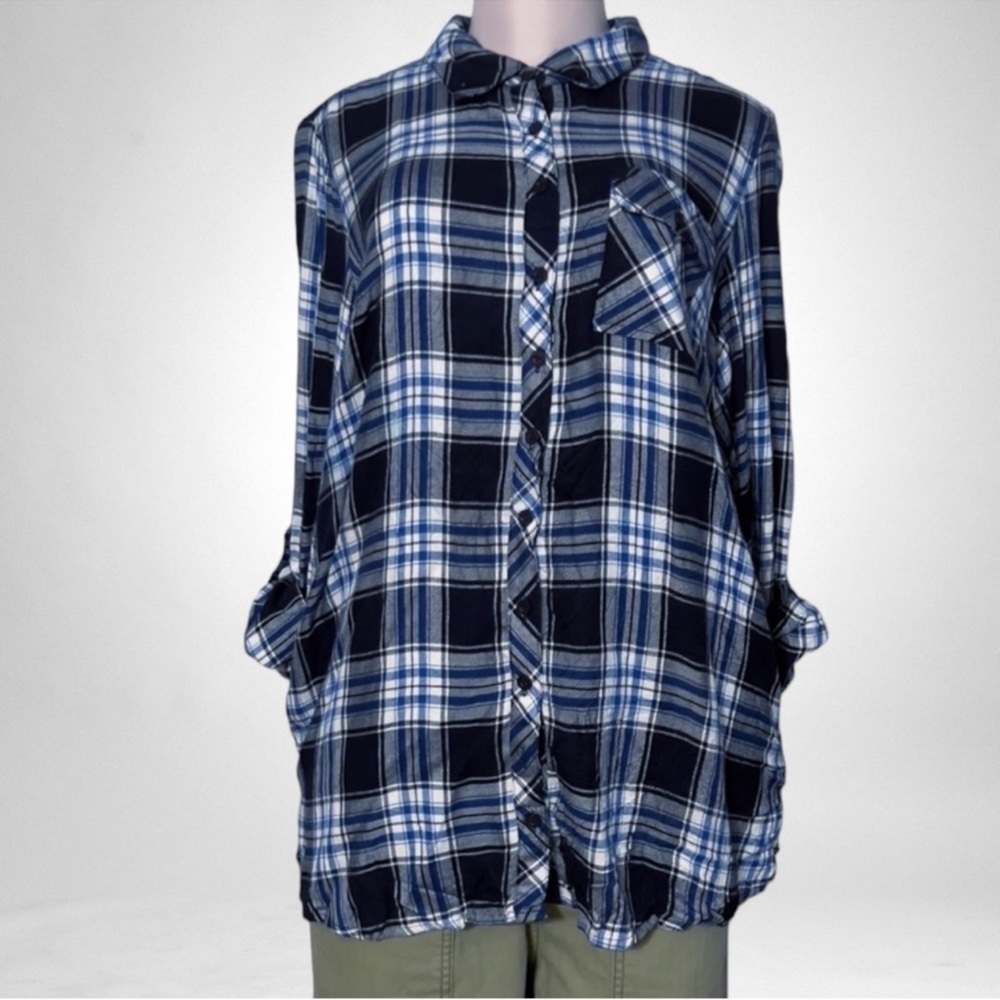 Tolani Collection Flannel Plaid Shacket Blue + Floral SZ MP - Picture 3 of 10